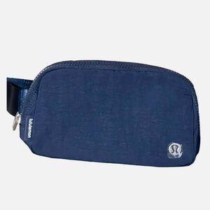 NWT LuLu Lemon Every day Belt Bag in Trie Navy